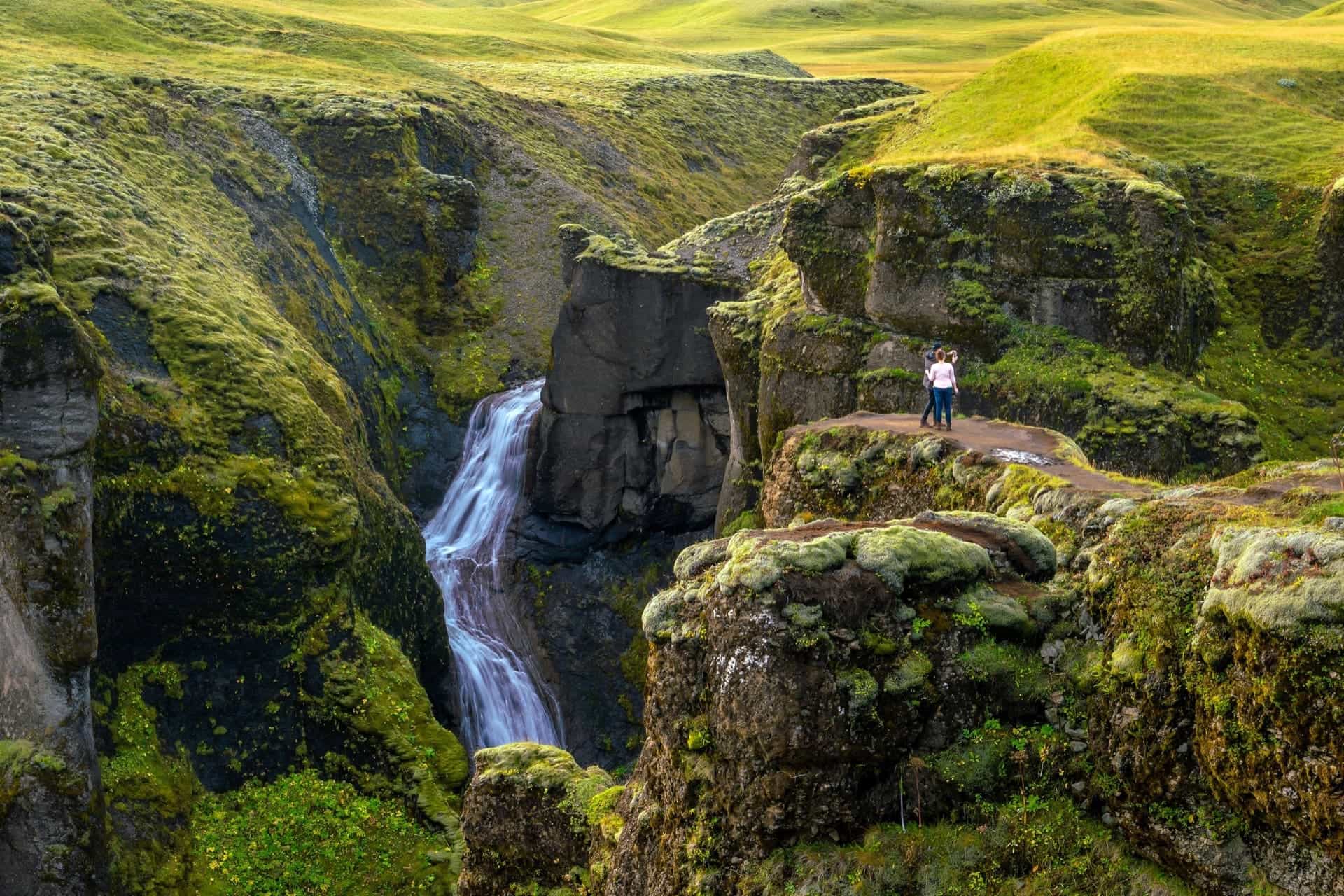 Compare Golden Circle Tours